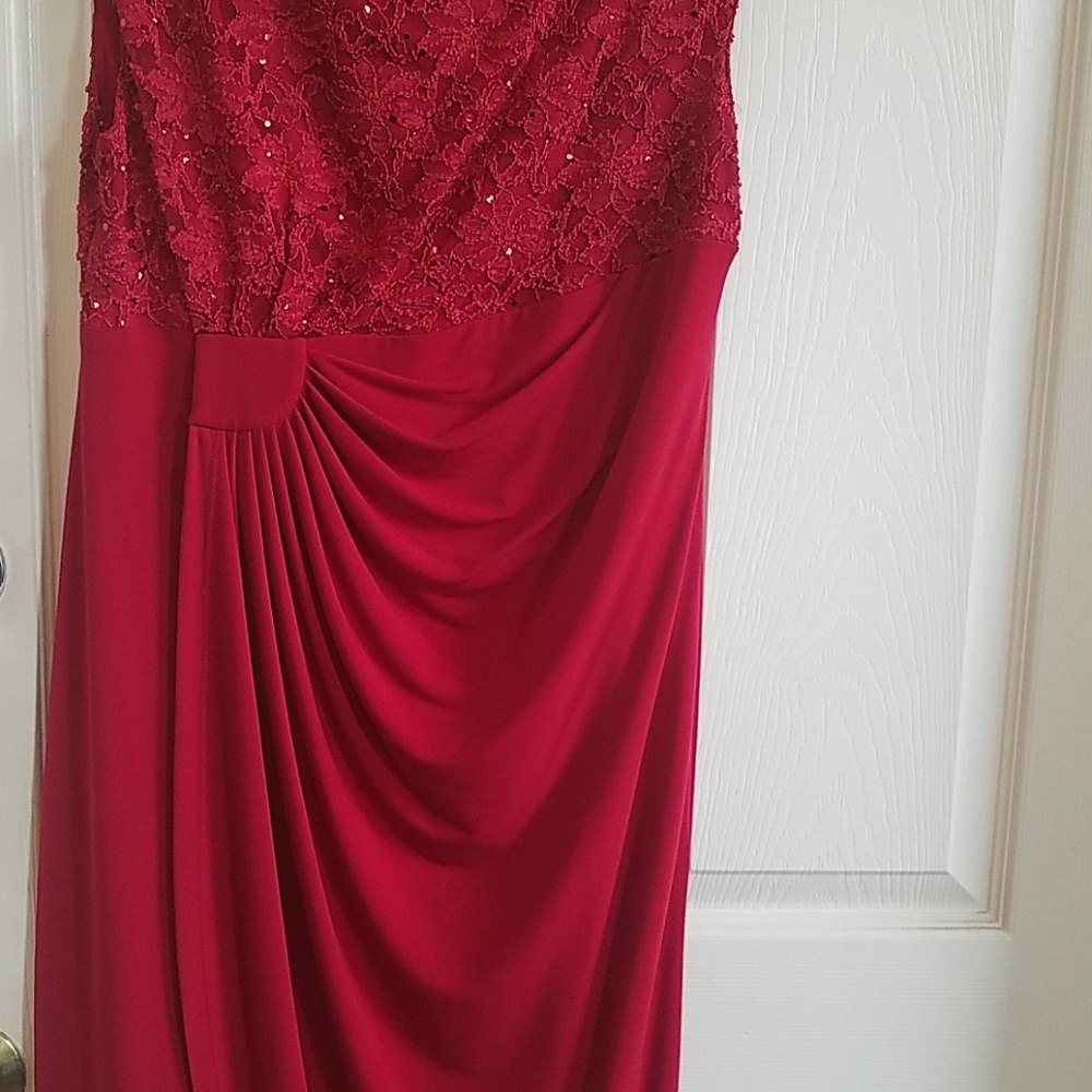 Dress - Picture 7 of 7